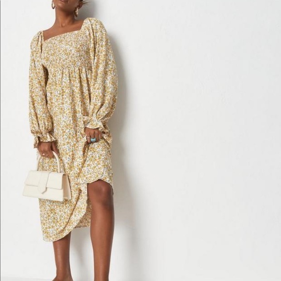 Missguided Dresses & Skirts - HP - Yellow Floral Shirred Bust Midaxi Smock Dress